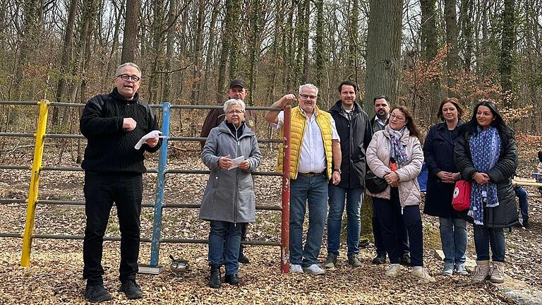 Spiel, Spaß und Natur: Dittelbrunn eröffnet neuen Waldspielplatz.
