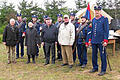 Nach dem nachmittäglichen Gefecht stellte sich ein Teil der Bad Kissinger Teilnehmer an der Busfahrt nach Stammheim mit 'ihren' Soldaten aus Winkels zu einem Gruppenbild.  Foto: Eberth       -  Nach dem nachmittäglichen Gefecht stellte sich ein Teil der Bad Kissinger Teilnehmer an der Busfahrt nach Stammheim mit 'ihren' Soldaten aus Winkels zu einem Gruppenbild.  Foto: Eberth