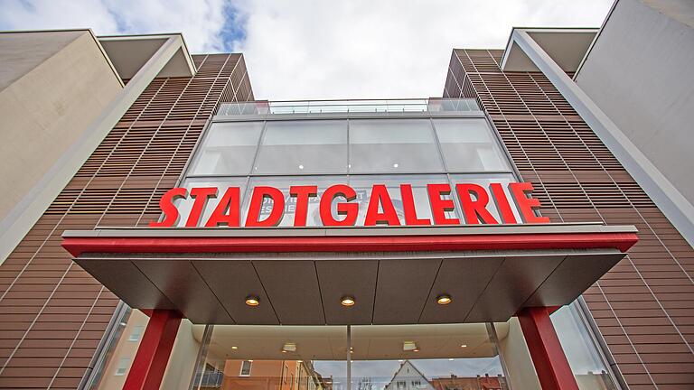 Rund ein Drittel der Verkaufsflächen in der Schweinfurter Stadtgalerie sind geschlossen. Passen Shopping-Malls überhaupt noch in die heutige Zeit? Rund ein Drittel der Verkaufsflächen in der Schweinfurter Stadtgalerie sind geschlossen. Passen Shopping-Malls überhaupt noch in die heutige Zeit?