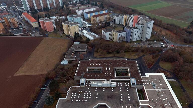 Auf der freien Fläche links neben dem Beruflichen Schulzentrum könnte ein neues Mittelschulzentrum entstehen.