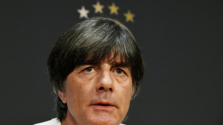 Joachim Löw       -  Joachim Löw wird mit seinem 168. Länderspiel als Cheftrainer Sepp Herberger übertreffen und alleiniger DFB-Rekordhalter.