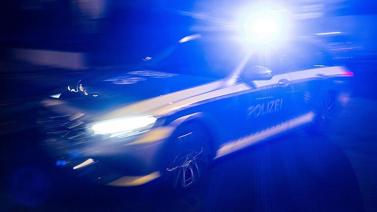 Polizei im Einsatz. Polizei im Einsatz.