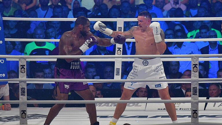 Boxen: Usyk - Dubois - Nach 2023 kommt es wohl erneut zum WM-Duell zwischen Oleksandr Usyk (r) und Daniel Dubois. Boxen: Usyk - Dubois - Nach 2023 kommt es wohl erneut zum WM-Duell zwischen Oleksandr Usyk (r) und Daniel Dubois.