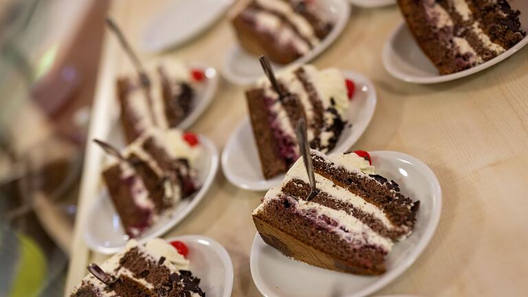 Mit Deutschland ist weniger gut Kirschen essen       -  Früher das höchste der Gefühle an der Kaffeetafel: die Schwarzwälder Kirschtorte. Die Zeiten sind auch vorbei, scheint es. (Archivfoto)