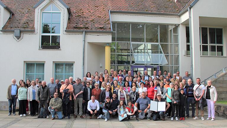 Besucher aus der Partnergemeinde Troarn.