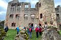 Die Wandergruppe auf der Ruine Schönrain.&nbsp;