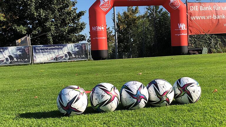 In der NGN-Arena erwartet der TSV Aubstadt im Unterfranken-Derby die Würzburger Kickers.