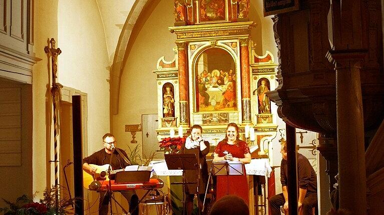 In einem rund einstündigen Konzert stellt das Timo Lechner Quartett traditionelle Weisen modernen Pop-Stücken gegenüber.