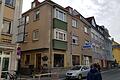 An der Stelle, an dem heute dieses Eckhaus am Inneren Graben steht, befand sich einst die erste Würzburger Frauenklinik.