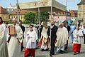 Die Katholiken begleiten am Fronleichnamsfest Jesus Christus im eucharistischen Brot durch die Straßen. Das Foto entstand 2022 bei der Würzburger Prozession.&nbsp;