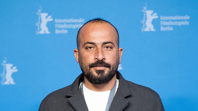 Hamdan Ballal       -  Der palästinensische Filmemacher Hamdan Ballal wurde Berichten zufolge im besetzten Westjordanland von jüdischen Siedlern angegriffen und vom israelischen Militär festgenommen. (Archivbild)