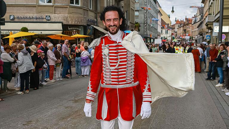 Timo Baier stellt beim Rakoczy-Fest den namensgebenden Fürsten dar. Timo Baier stellt beim Rakoczy-Fest den namensgebenden Fürsten dar.
