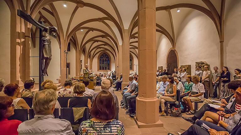 Ein neuer &bdquo;Konzertsaal&ldquo; und eine neues Format beim Mozartfest. Erstmals fanden die &bdquo;Nachklänge im Echoraum&ldquo; in der Sepultur des Kiliansdoms statt.