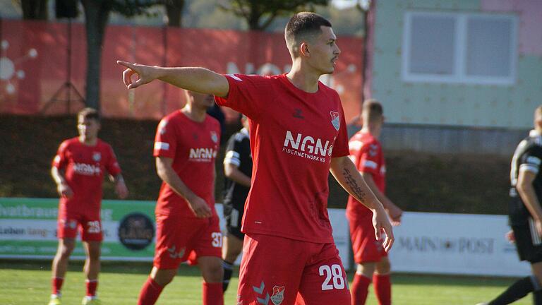 Chris-Stephan Dierke (im Bild) erzielte im Heimspiel gegen den FC Memmingen drei Minuten nach seiner Einwechslung gleich sein erstes Regionalliga-Tor für den TSV Aubstadt.