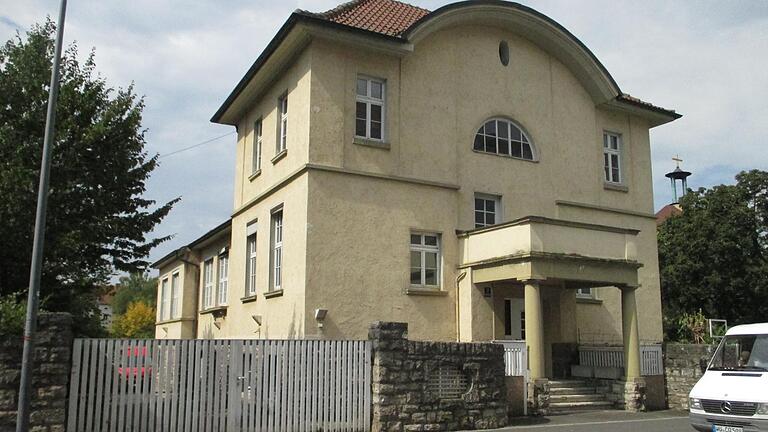 Das ehemalige Institut des Chemieprofessors Hermann Pauly. Das Gebäude in der Sedanstraße 7 sollte einem Neubau weichen, was bisher nicht geschehen ist. Der Professor hatte hier 1912 ein Chemisches Institut eingerichtet.