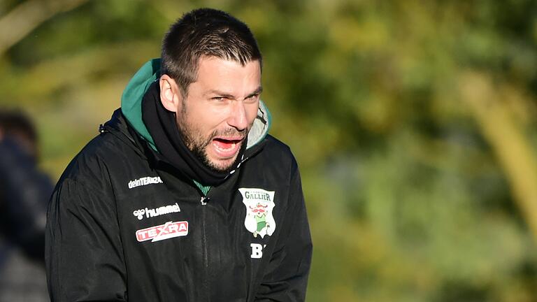 Die Fußballer des TSV Großbardorf um Trainer Andreas Brendler (im Bild) haben das Training wieder aufgenommen.