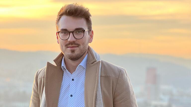 Pascal Prötzel, Absolvent des Dag-Hammarskjöld-Gymnasiums, arbeitet mittlerweile als Trainee bei einer Firma in der Schweiz. Pascal Prötzel, Absolvent des Dag-Hammarskjöld-Gymnasiums, arbeitet mittlerweile als Trainee bei einer Firma in der Schweiz. 