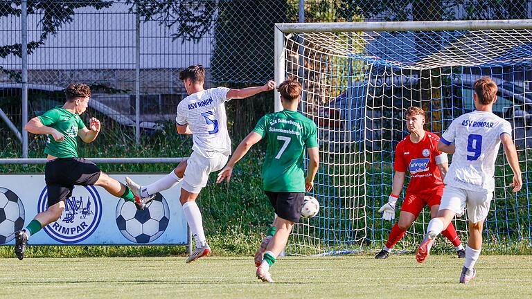 Erzielte im Spiel gegen Rimpar das erste Tor der Landesliga-Saison 2024/25: Stürmertalent Tobias Burger von der DJK Schwebenried/Schwemmelsbach.