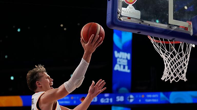 423250018.jpg       -  Das deutsche Basketball-Team (im Bild Moritz Wagner) muss bei der WM 2023 gegen Georgien antreten. Alle Infos rund um Termin, Uhrzeit und Übertragung des Spiels im TV und Stream.