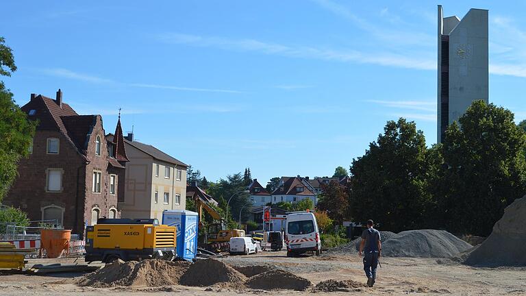 Der Blick von der Baustelle aus Richtung Schönbornstraße.