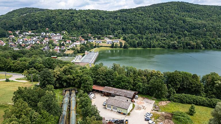 Kraftwerk Happurg       -  Das Pumpspeicherkraftwerk am Happurger Stausee soll bis 2028 wieder in Betrieb gehen.