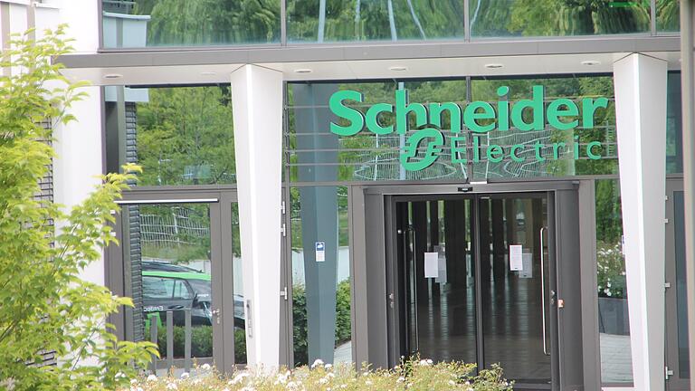 Die Schneider Electric Automation GmbH in Marktheidenfeld: Rund 75 Stellen aus dem Bereich der Fertigung sollen verlagert werden. Die Schneider Electric Automation GmbH in Marktheidenfeld: Rund 75 Stellen aus dem Bereich der Fertigung sollen verlagert werden.