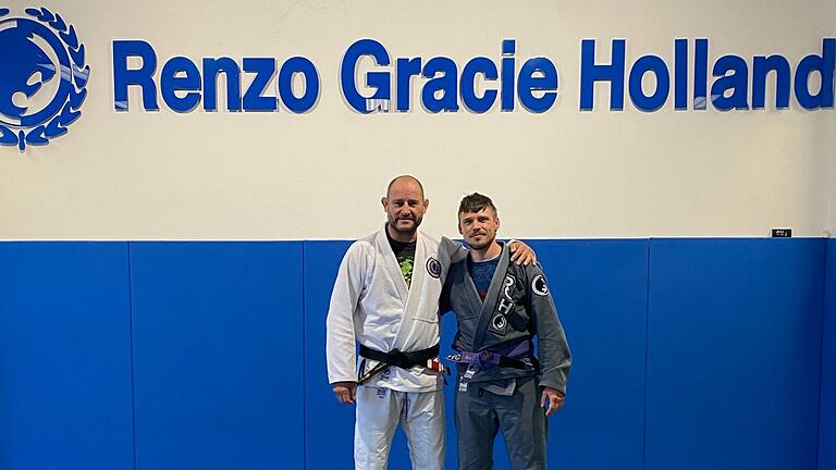 Alexander Metzger (rechts) aus Schweinfurt zu Besuch im niederländischen Breda bei 'Renzo Gracie Holland' bei seinem Headcoach Kemail Verhoeven.