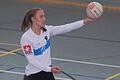 Svenja Schröder vom TV Segnitz schlägt auf: Mit Sonja Pfrommer vom TSV Dennach stellten die beiden Nationalspielerinnen im direkten Bundesliga-Duell zwischen Segnitz und Dennach eine Klasse für sich dar.