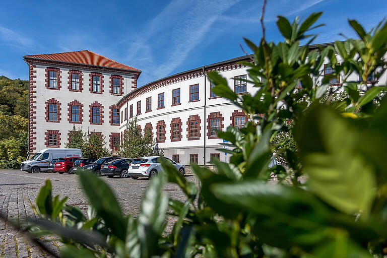 Schloss Elisabethenburg gehört heute zu den Meininger Museen und beherbergt die umfangreichste Kunstsammlung in Thüringen. Schloss Elisabethenburg gehört heute zu den Meininger Museen und beherbergt die umfangreichste Kunstsammlung in Thüringen.