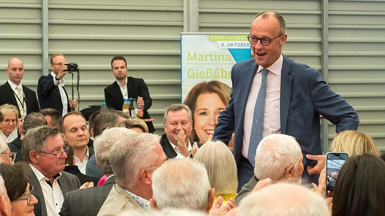 CDU-Chef Friedrich Merz 2018 beim Wahlkampf in Schweinfurt.
