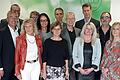 Horst Keller (AOK-Direktor; von links) mit den Geehrten Thomas Schuck, Doris Pretsch, Manuela Fretschner (Personalrat), Kerstin Liebl, Anna May, Freddy Dürrnagel (Bereichsleiter Firmenkundenservice), Eugen Götz, Alexander Starz (Jubilar und Bereichsleiter Privatkunden), Carina Belz, Uwe Grün und Brigitte Zöller.