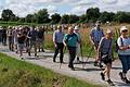 Gut 100 wanderfreudige Seniorinnen und Senioren aus der ganzen Diözese Würzburg erkundeten auf der Löhriether Runde die Rhönlandschaft.