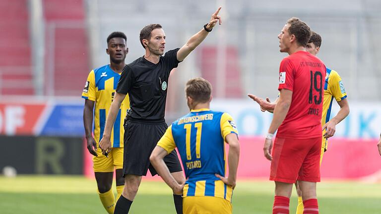 Schmal im Gesicht ist er geworden: Benjamin Brand beim Drittliga-Spiel zwischen Ingolstadt und Braunschweig am vergangenen Dienstag, 16. Juni. Schmal im Gesicht ist er geworden: Benjamin Brand beim Drittliga-Spiel zwischen Ingolstadt und Braunschweig am vergangenen Dienstag, 16. Juni.