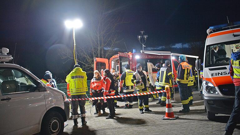 Bis in die Abendstunden war ein Großaufgebot an Rettungskräften und Suchmannschaften in und um Stockheim sowie in weiteren Ortschaften unterwegs. Bis in die Abendstunden war ein Großaufgebot an Rettungskräften und Suchmannschaften in und um Stockheim sowie in weiteren Ortschaften unterwegs.