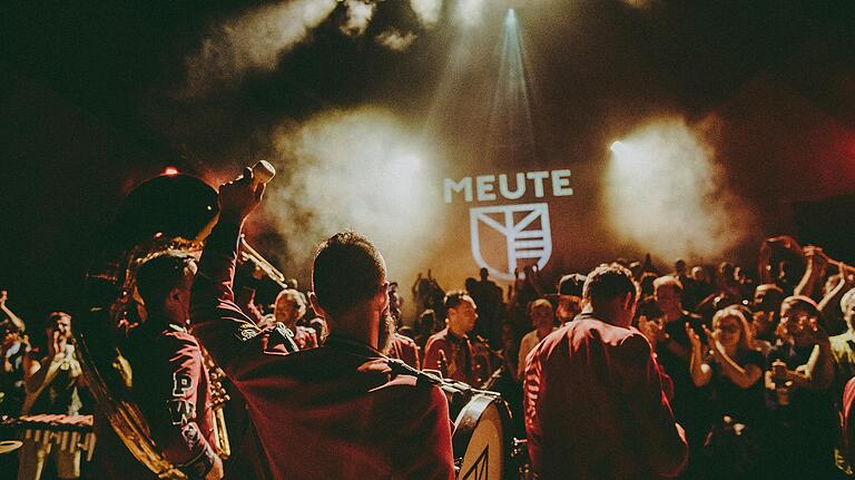 Da tobte der Saal: Konzert mit Meute im August. Da tobte der Saal: Konzert mit Meute im August.