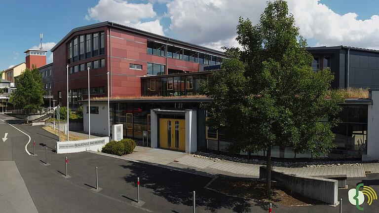 Die Werner-von-Siemens-Realschule in Bad Neustadt bietet Bestenförderung an. Die Werner-von-Siemens-Realschule in Bad Neustadt bietet Bestenförderung an.