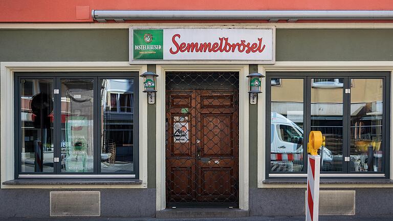 Die Kult-Kneipe Semmelbrösel in der Semmelstraße: seit Jahrzehnten eine Institution in der Würzburger Kneipenszene.