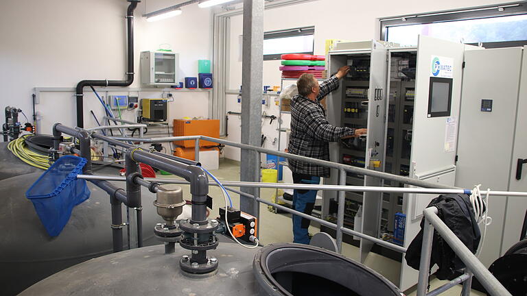 Auch die Technik in den Schaltschränken will beherrscht werden. Auch die Technik in den Schaltschränken will beherrscht werden.
