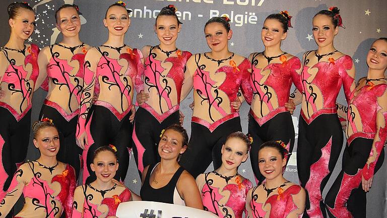 Für das Team Hot Magic vom TSV/DJK Wiesentheid gab es den dritten Platz bei der EM in Belgien. Alicia Weichsel, Stefanie Schnepf, Pia Hanauer, Leoni Hanauer, Anna-Lena Stevens, Marie Winkelmann, Leonie Konrad, Alina Jänsch, Pia Gonetz, Jana Schulz, Jana Mertins und Celine Rößner freuten sich ebenso wie ihre Trainerin Nathalie Alexandra Nuss über den Erfolg.