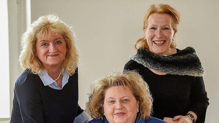 Frauen müssen in der Politik noch stärker vertreten sein &ndash; das meinen die Bürgermeisterinnen Martina Rottmann (Oberpleichfeld, links) und Eva-Maria Linsenbreder (Kleinrinderfeld, Mitte) sowie die Landkreis-Gleichstellungsbeauftragte Gabriele Rottmann-Heidenreich.