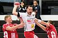 Volle Kraft voraus heißt es für Vilim Leskovec (beim Wurf) und den HSC Bad Neustadt im Heimspiel gegen die HSG Rodgau Nieder-Roden.