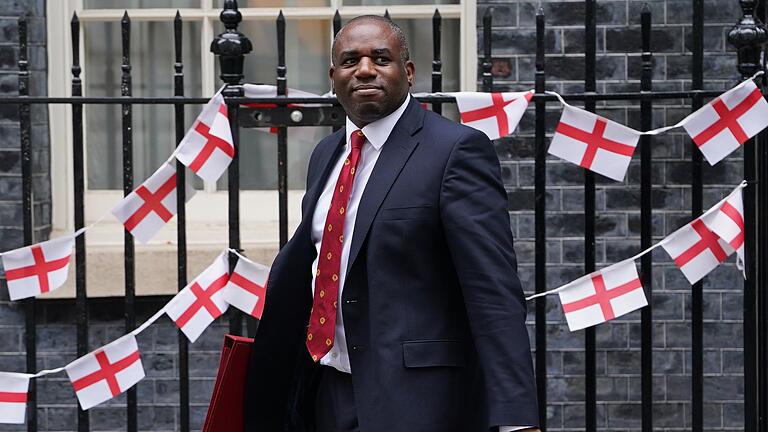 David Lammy       -  Für England in der Politik, für Tottenham im Stadion