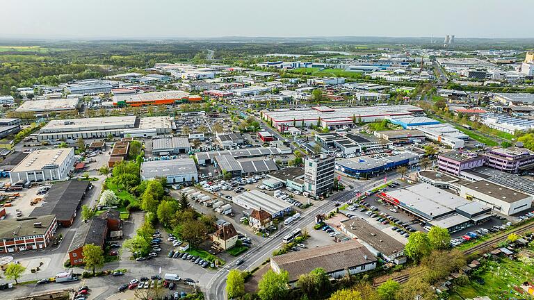 Der Wirtschaftsstandort Schweinfurt ist vor allem wegen der Industrieunternehmen einer der größten in ganz Nordbayern mit mehr als 50.000 Arbeitsplätzen.