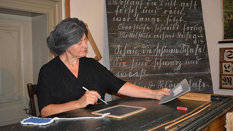 Wer kann eigentlich die Deutsche Schrift noch lesen? Besucher können das beim Besuch des Schulmuseums testen.