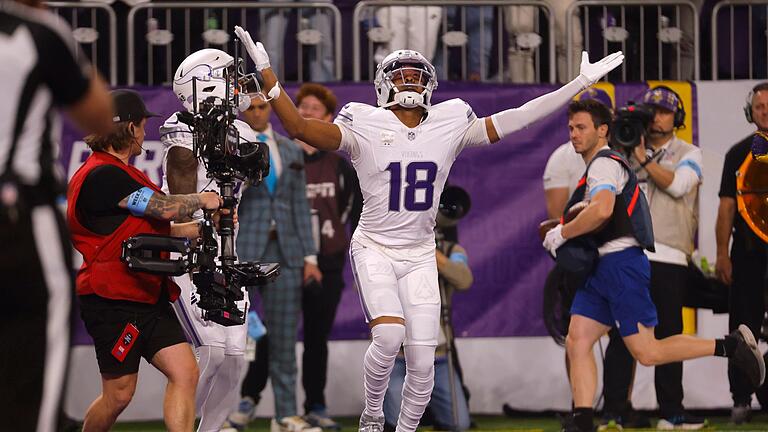 Minnesota Vikings - Chicago Bears - Justin Jefferson hat mit den Minnesota Vikings noch immer die Chance auf den Divisions-Sieg. Minnesota Vikings - Chicago Bears - Justin Jefferson hat mit den Minnesota Vikings noch immer die Chance auf den Divisions-Sieg.