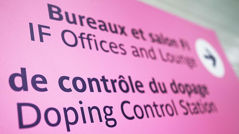 Doping Kontrolle bei den Olympischen Spielen von Paris - Im Sport wird Trimetazidin trotz Verbots immer wieder bei Doping-Tests gefunden. (Symbolbild) Doping Kontrolle bei den Olympischen Spielen von Paris - Im Sport wird Trimetazidin trotz Verbots immer wieder bei Doping-Tests gefunden. (Symbolbild)