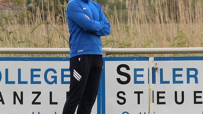 Fußball Bezirksliga Schwaben Nord: SV Holzkirchen gegen Rain II 6:6       -  Lieber Fußballer als Bürgermeister: Sener Sahin will seinen Ausflug in die Kommunalpolitik nach dem Ärger rund um seine Person offenbar schnell wieder abhaken.Archiv-