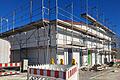 Das neue Feuerwehrgerätehaus in der Neustädter Straße nimmt immer mehr Gestalt an. Aktuell erhält das Gebäude ein neues Outfit.
