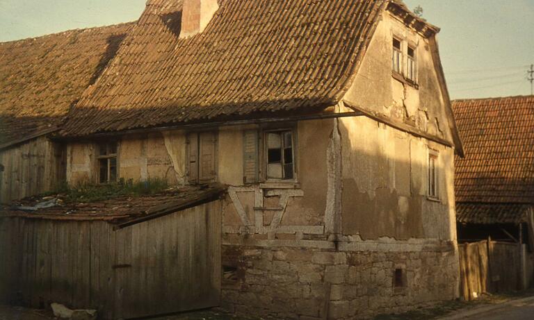 Das abenteuerliche Haus von Mathilde und Maria Prochus. Das abenteuerliche Haus von Mathilde und Maria Prochus.