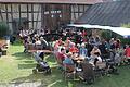 Zum Ausklang beim diesjährigen Pfarrfest im Pfarrgarten am Mittelstreuer Kolpingheim unterhielt die Trachtenkapelle Mittelstreu die Festgäste mit Polkas, Märschen und Walzer und auch die Sonne blitzte ab und an hinter den Wolken hervor.